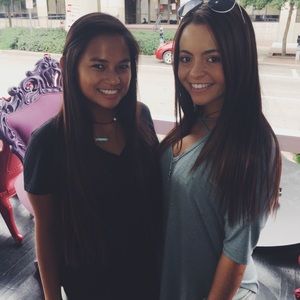 teal crossed top/v neck